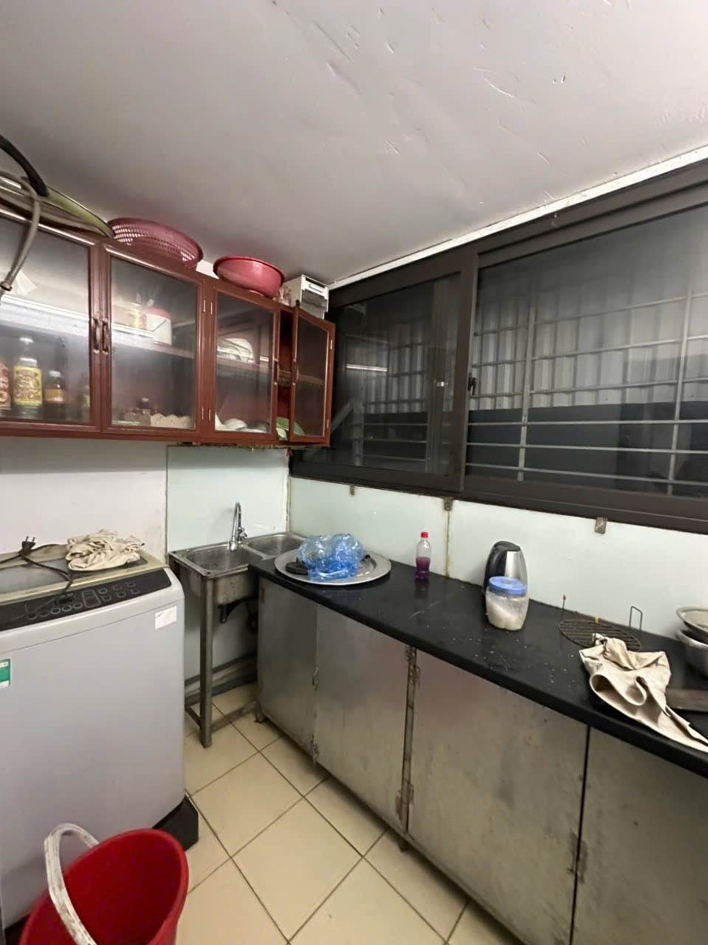 Bán nhà Hồng Mai - diện tích 30m2 1 tầng - Căn hộ tầng 5 trong khu tập thể - giá 3,35 tỷ