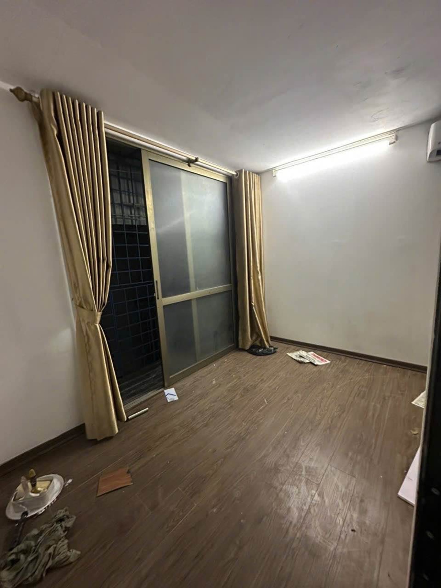 Bán nhà Hồng Mai - diện tích 30m2 1 tầng - Căn hộ tầng 5 trong khu tập thể - giá 3,35 tỷ