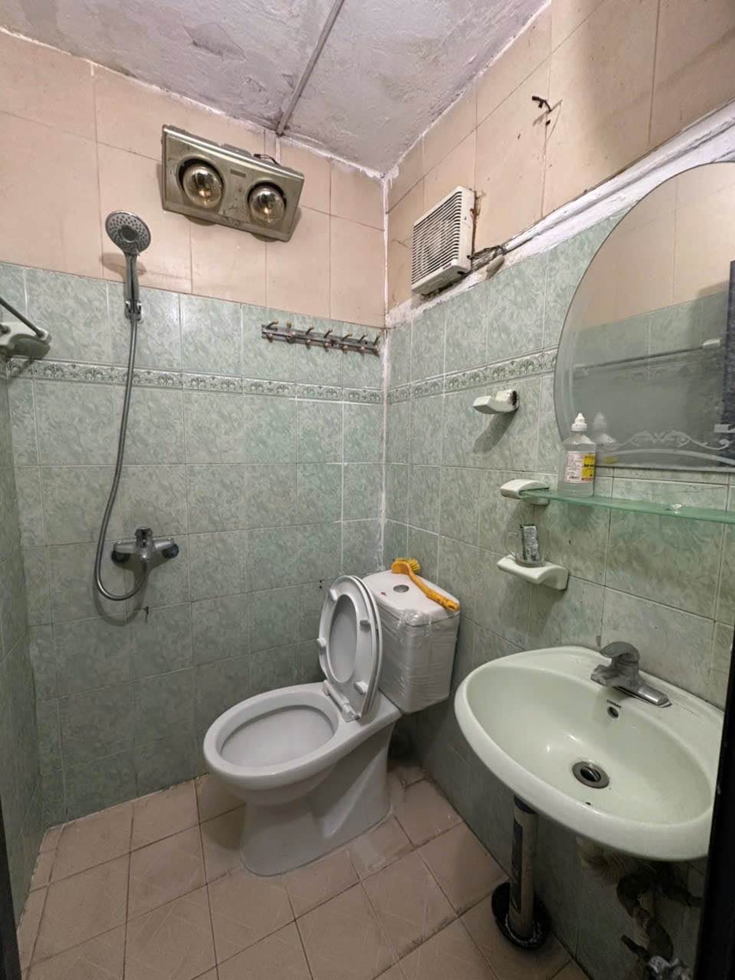 Bán nhà Hồng Mai - diện tích 30m2 1 tầng - Căn hộ tầng 5 trong khu tập thể - giá 3,35 tỷ