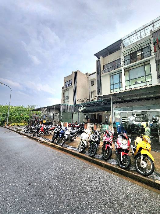 Bán nhà Gamuda - diện tích 132m2 4 tầng - SHOPHOUSE LIỀN KỀ-VỈA HÈ-PHÂN LÔ-KINH DOANH - giá 49 tỷ