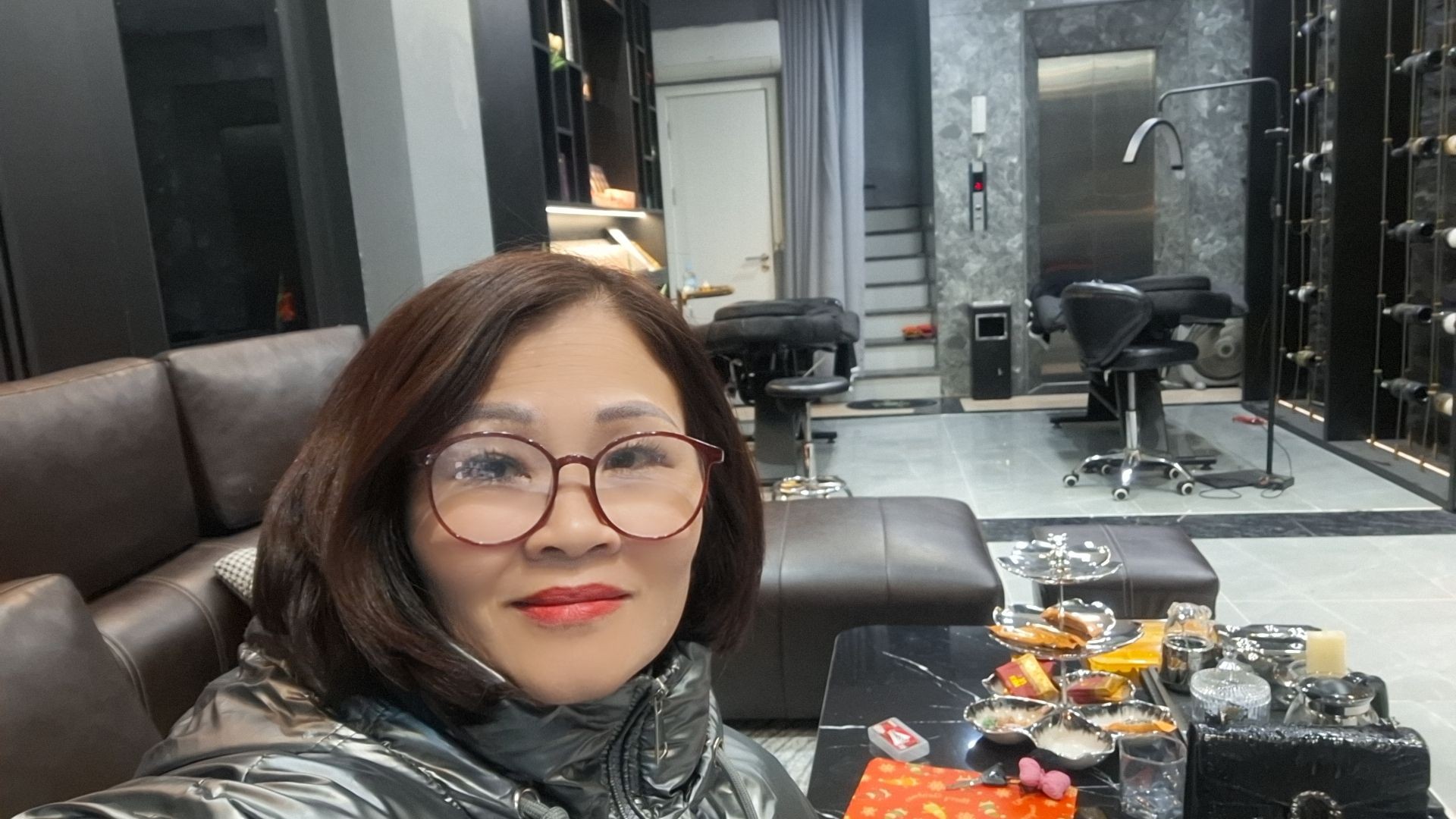 Bán nhà Kim Giang - diện tích 39m2 7 tầng - Lô góc, thang máy - giá 15,6 tỷ
