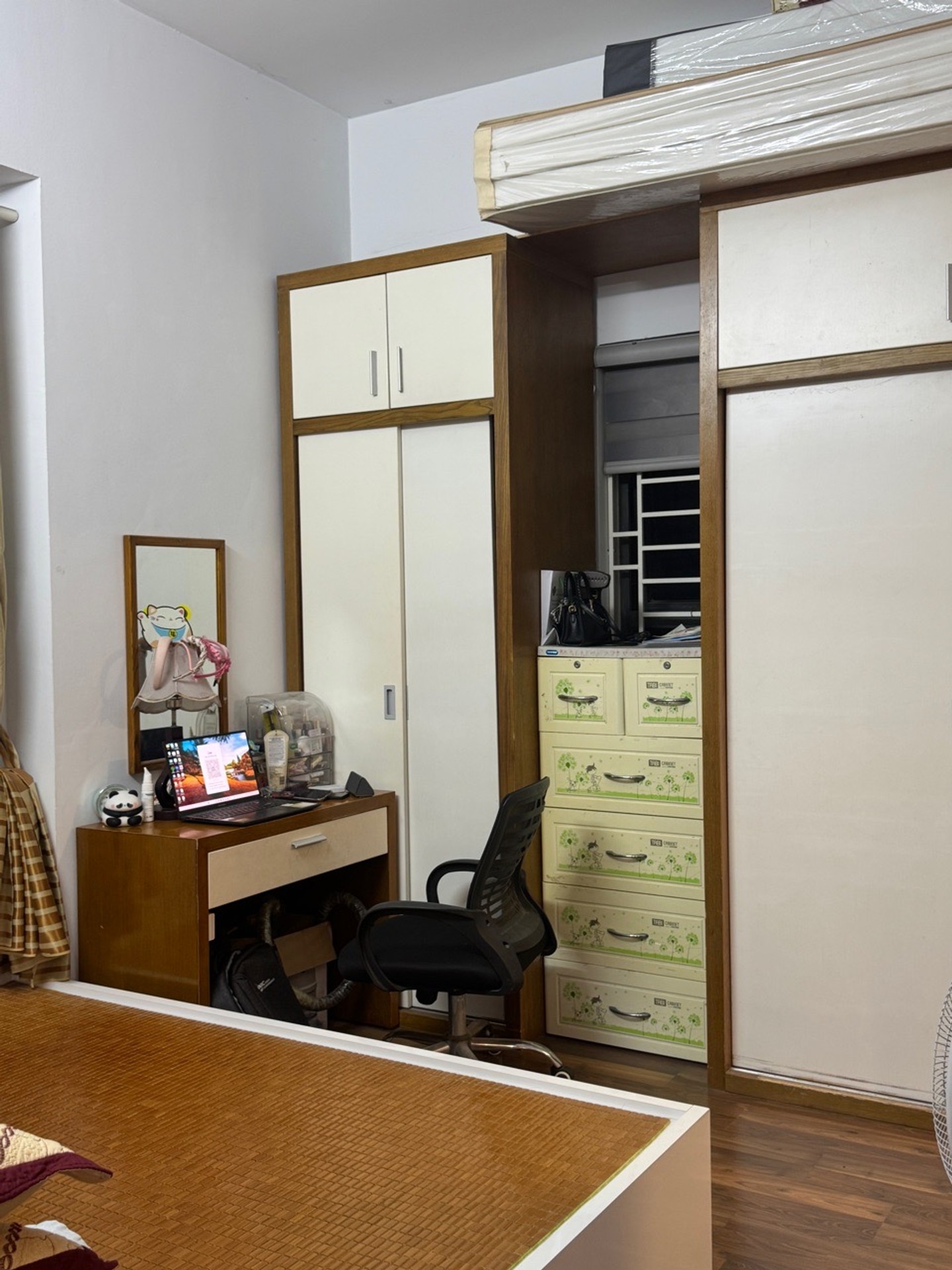 Bán nhà Chung Cư VP3 Linh Đàm - diện tích 71m2 1 tầng - Pháp lý sạch, sổ đỏ sử dụng lâu dài - giá 6,55 tỷ