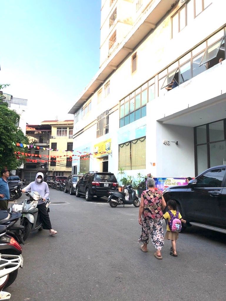 Bán nhà Lạc Trung - diện tích 127m2 12 tầng - Lô góc 3 thoáng - giá 9,6 tỷ