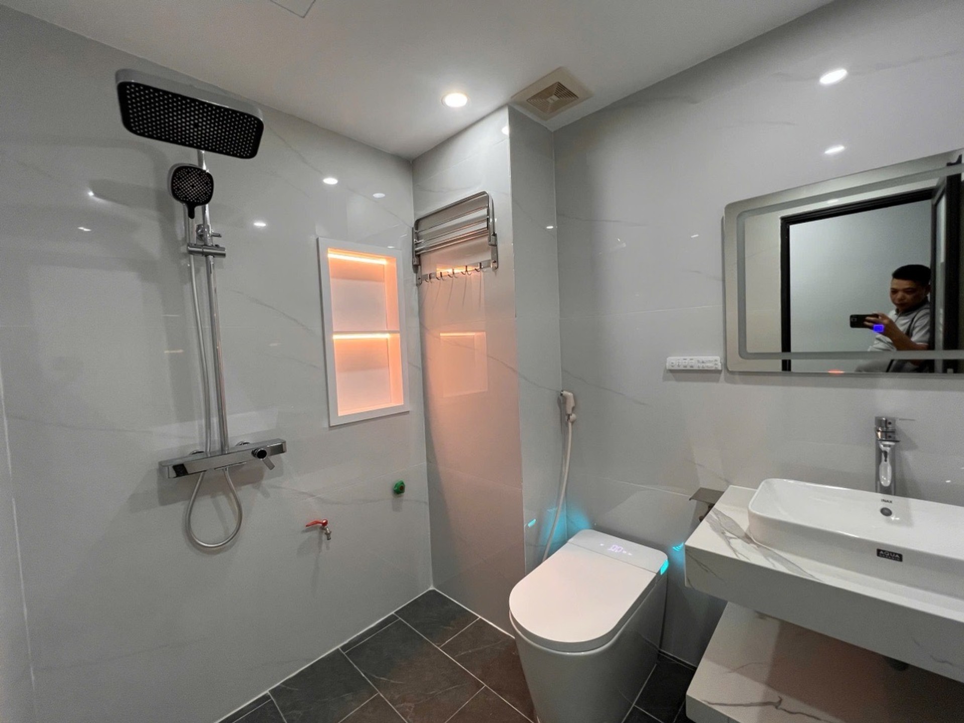 Bán nhà Giải Phóng - diện tích 85m2 6 tầng - Ô TÔ VÀO NHÀ - giá 27,8 tỷ