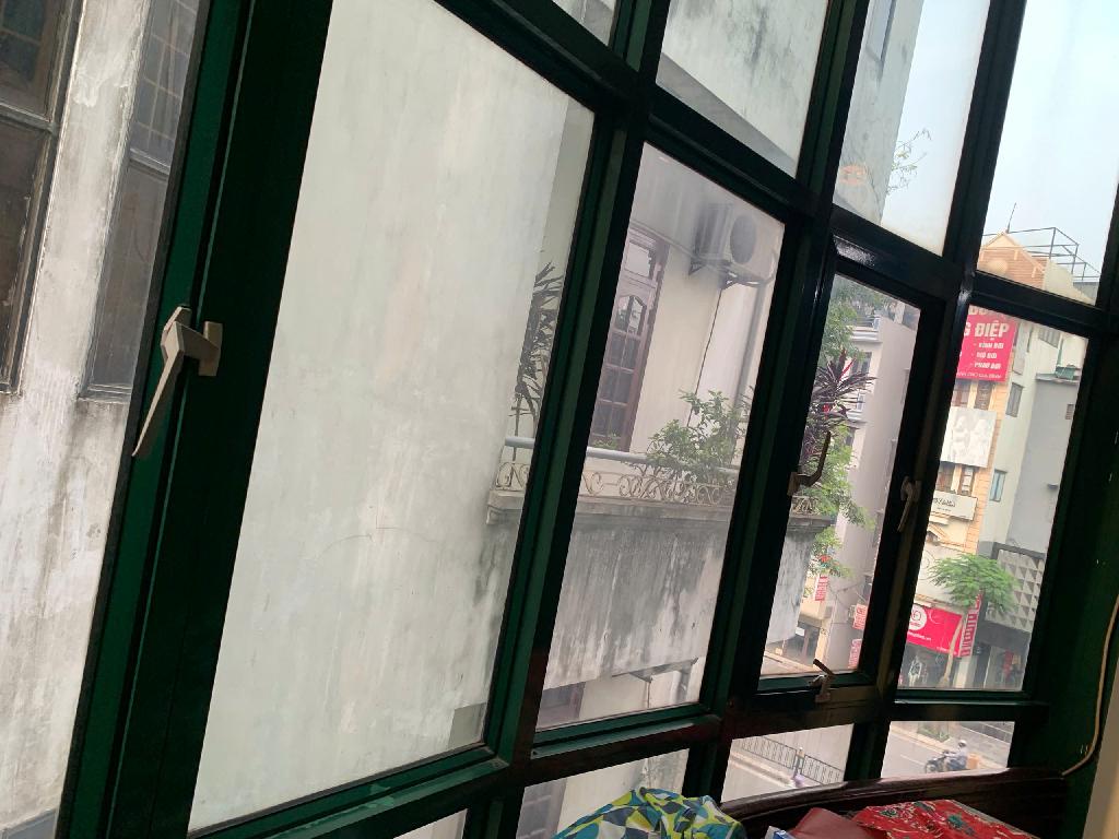 Bán nhà Chùa Bộc - diện tích 36m2 5 tầng - Nhà mặt đường - giá 31,8 tỷ