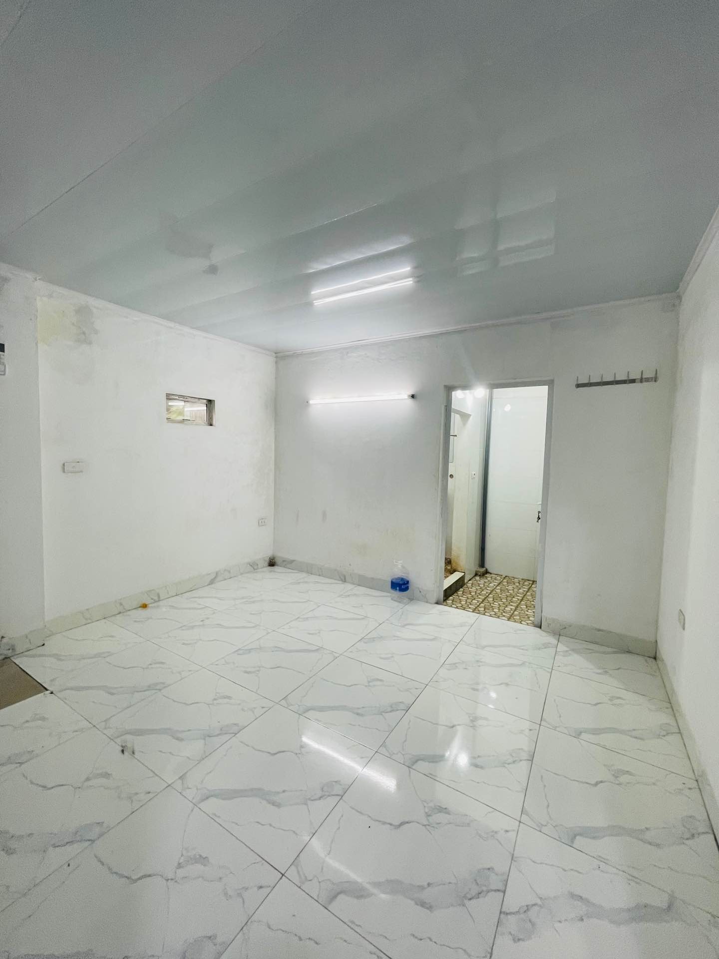Bán nhà Định Công Thượng - diện tích 25m2 3 tầng - Lô Góc - giá 1,95 tỷ