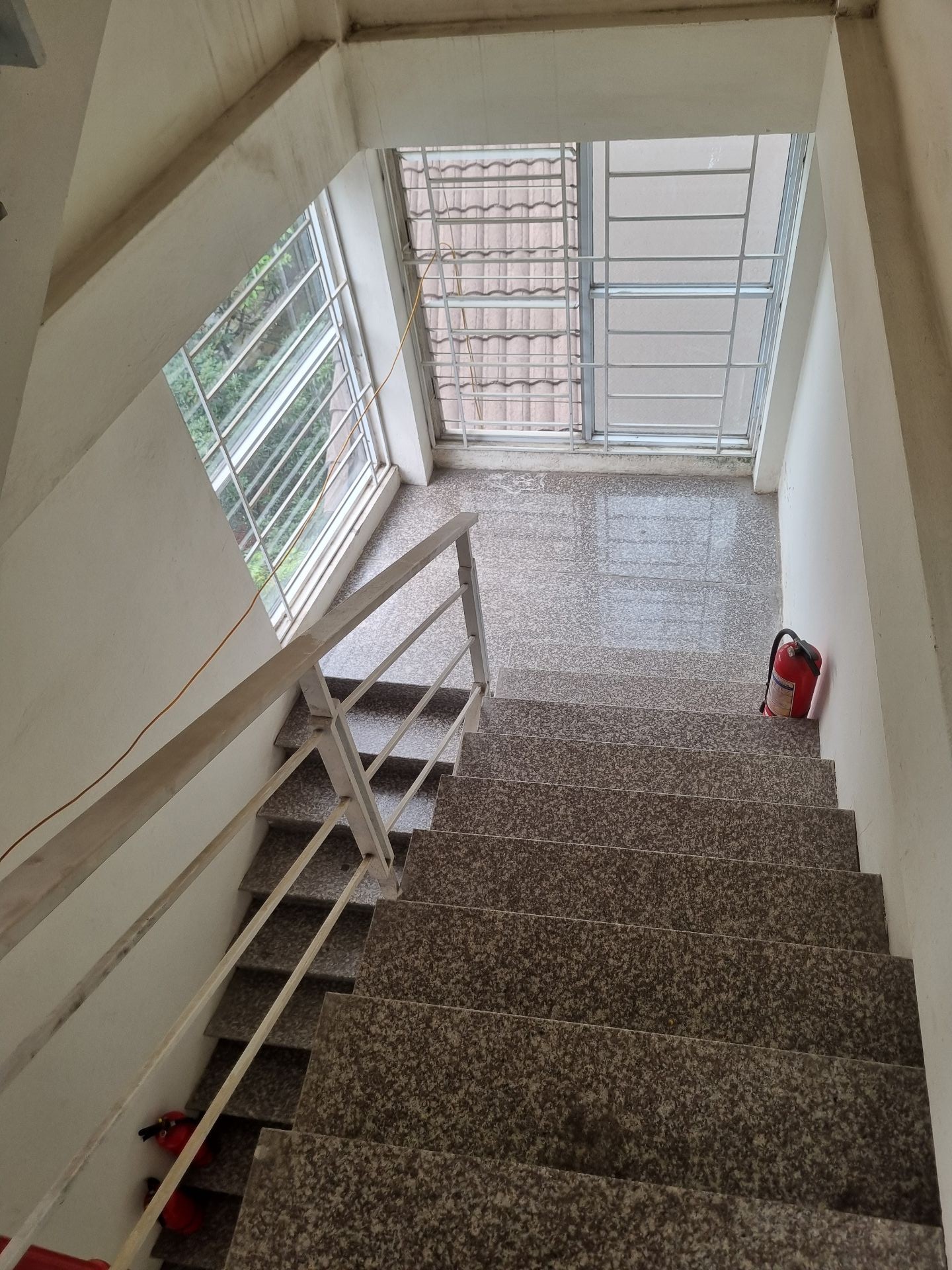 Bán nhà Quan Nhân - diện tích 142m2 5 tầng - Lô góc 3 mặt thoáng - giá 38,9 tỷ