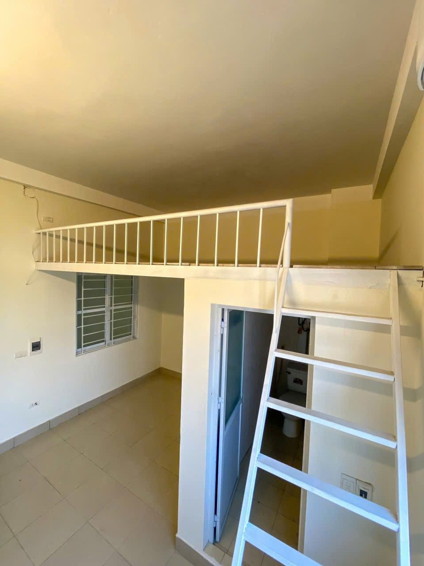 Bán nhà Quan Nhân - diện tích 142m2 5 tầng - Lô góc 3 mặt thoáng - giá 38,9 tỷ