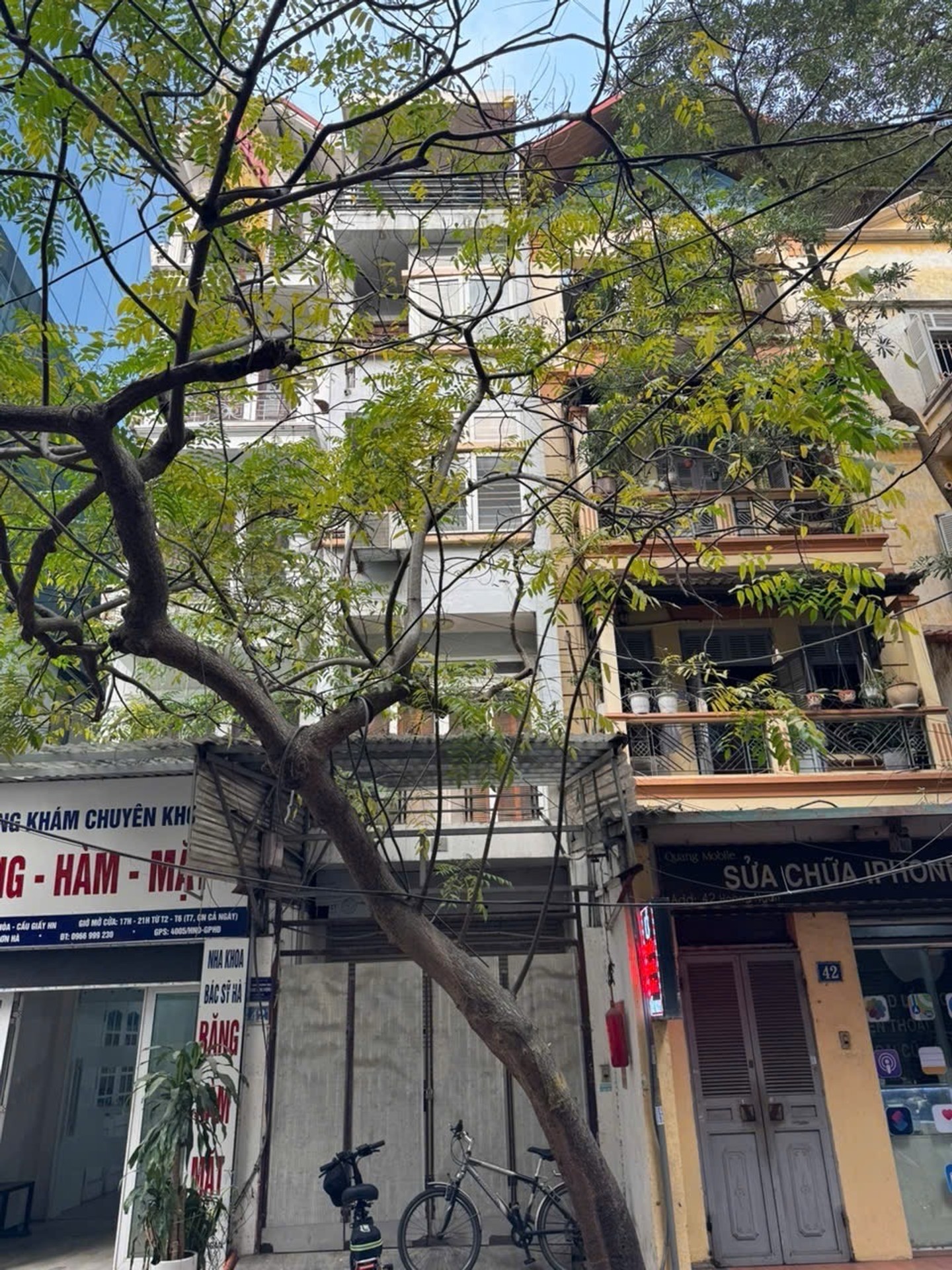 Bán nhà Hoàng Ngân - diện tích 65m2 6 tầng - Mặt phố VIP, ô tô tránh - giá 25 tỷ