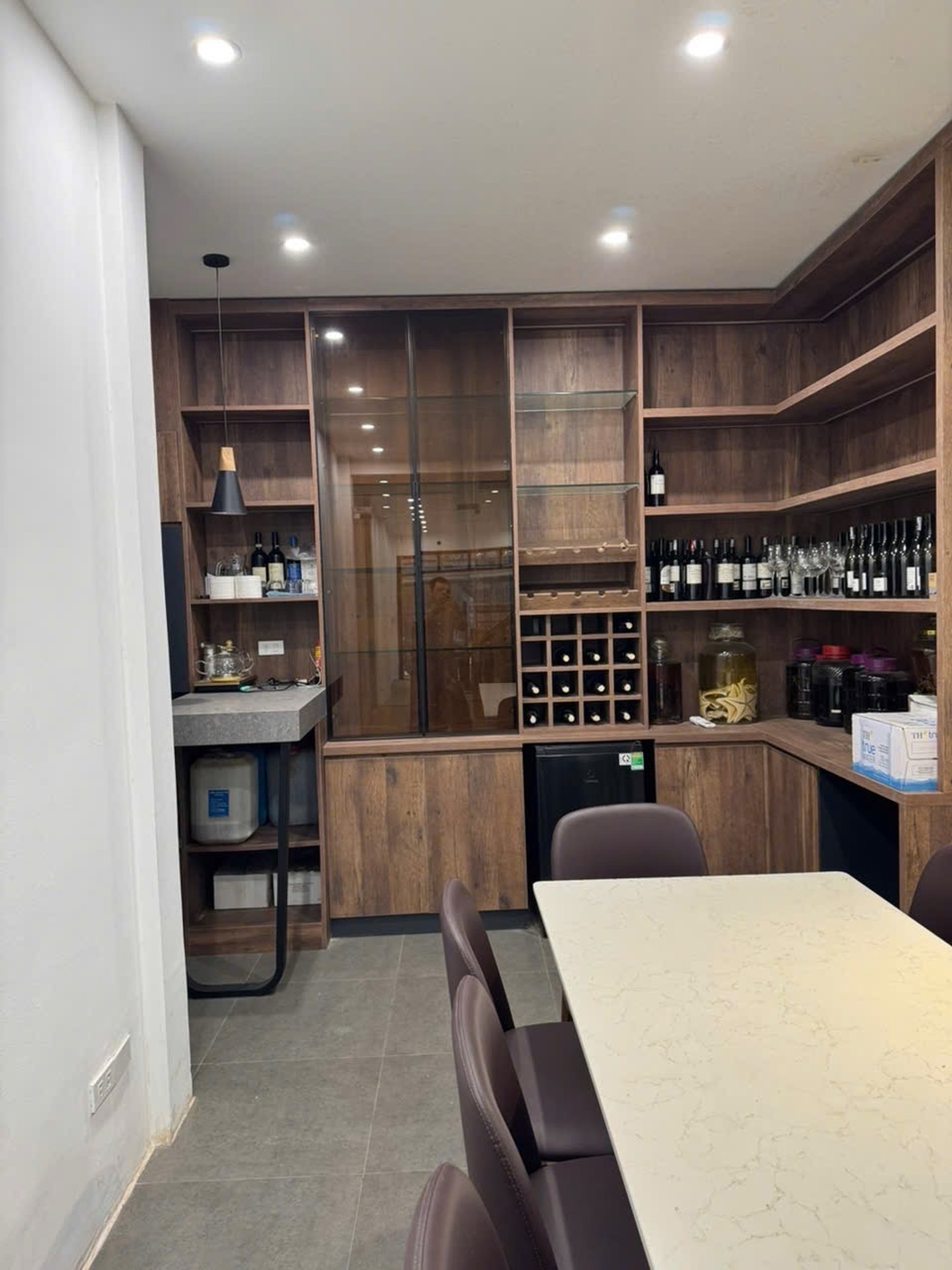 Bán nhà Hoàng Ngân - diện tích 65m2 6 tầng - Mặt phố VIP, ô tô tránh - giá 25 tỷ