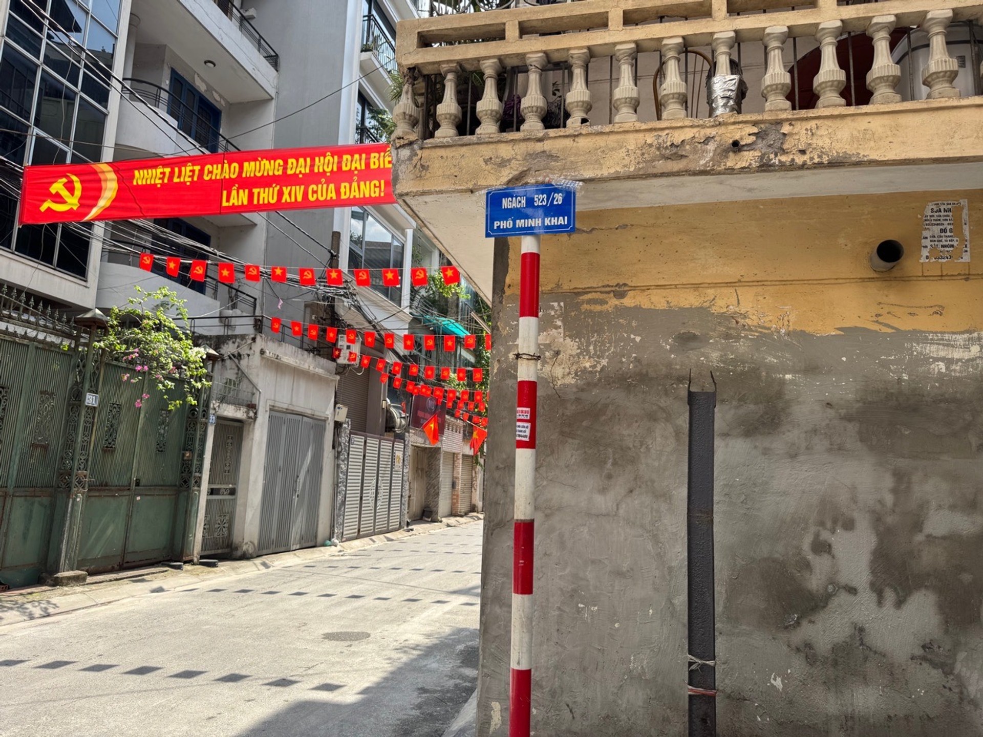 Bán nhà Minh Khai - diện tích 30m2 5 tầng - Nhà đẹp full nội thất - giá 7,9 tỷ