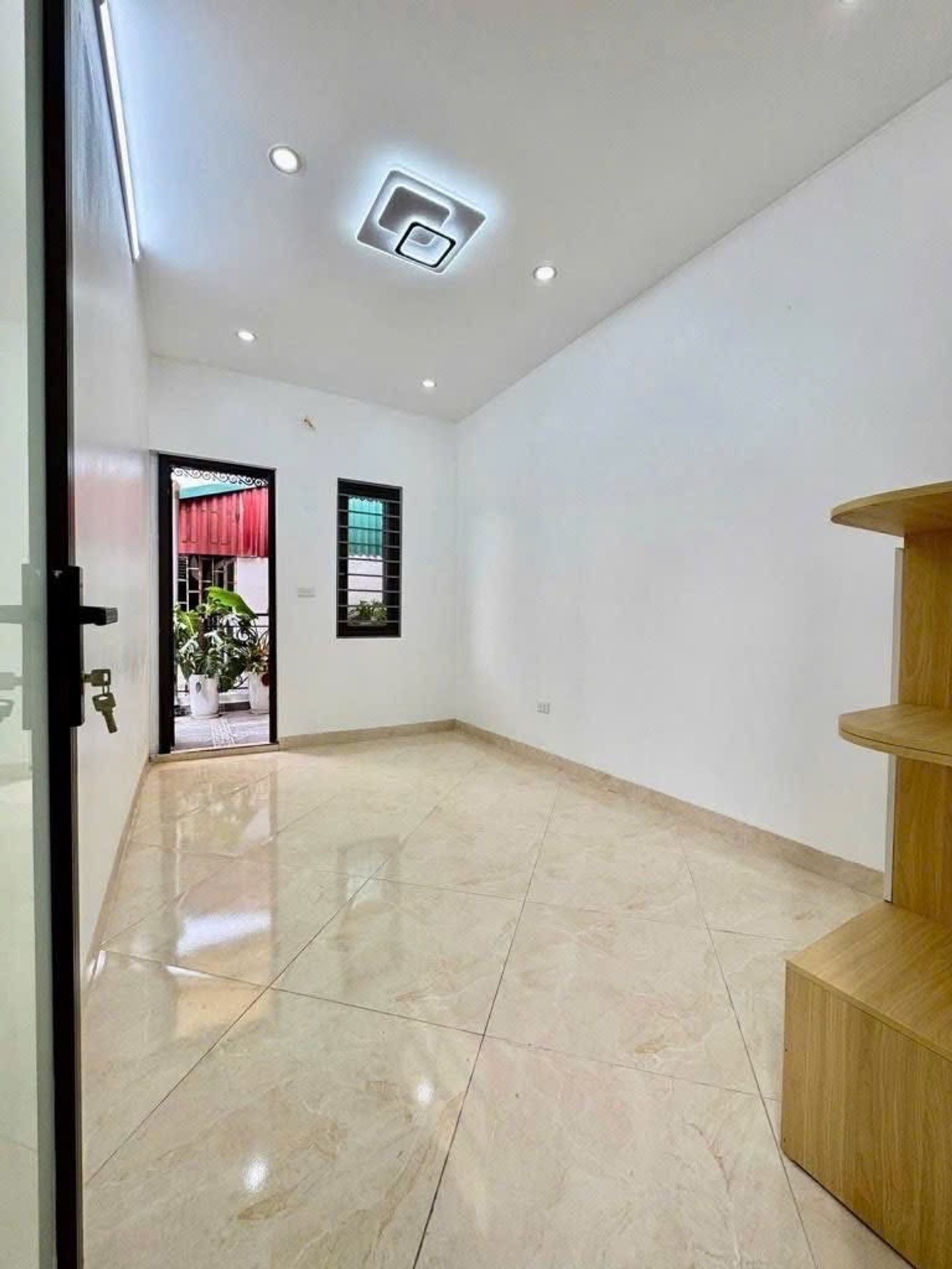 Bán nhà Hai Bà Trưng - diện tích 16m2 4 tầng - nhà đẹp hiếm có - giá 5,35 tỷ