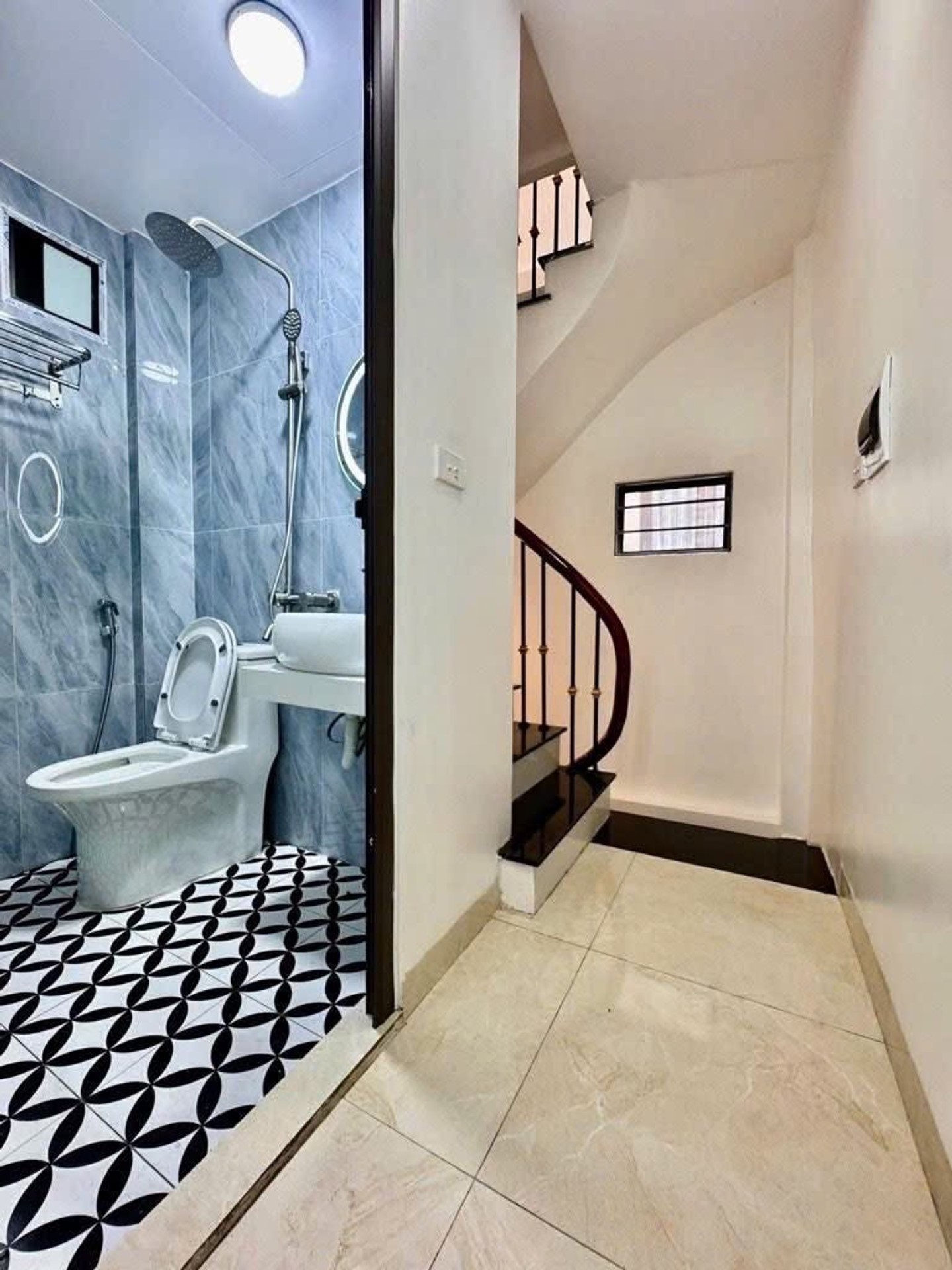 Bán nhà Hai Bà Trưng - diện tích 16m2 4 tầng - nhà đẹp hiếm có - giá 5,35 tỷ