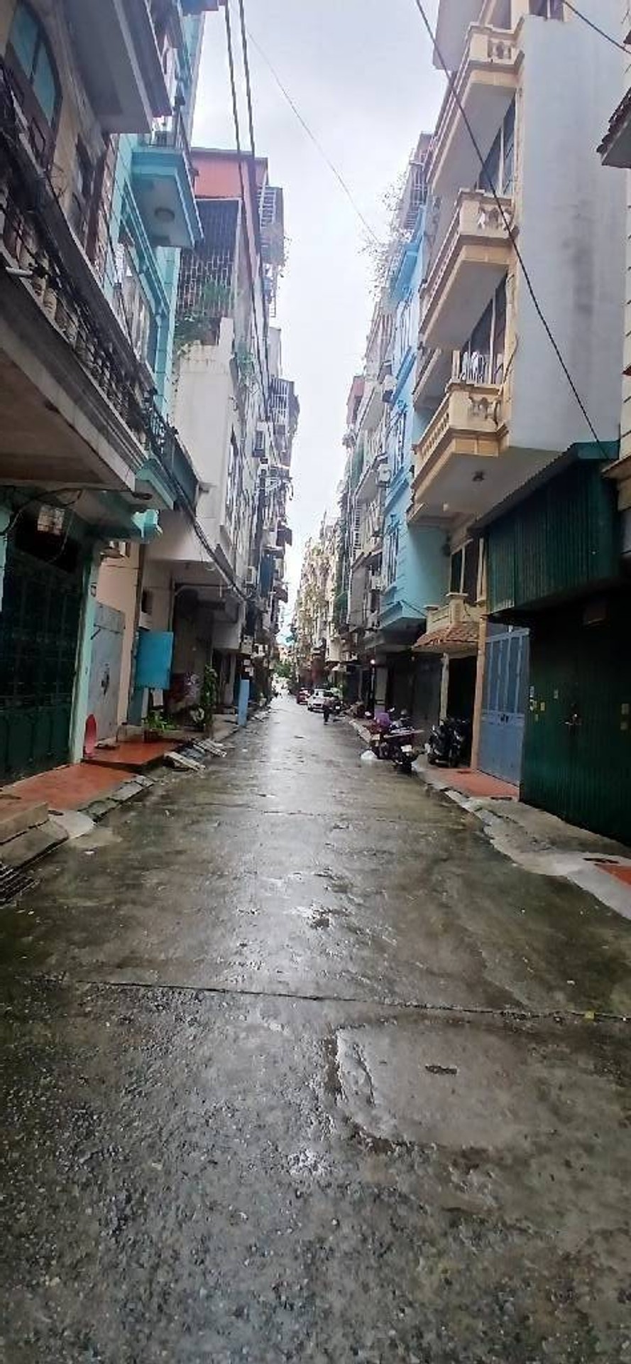 Bán nhà Ngọc Hồi - diện tích 36m2 4 tầng - Ô tô vào trong nhà - giá 11,95 tỷ