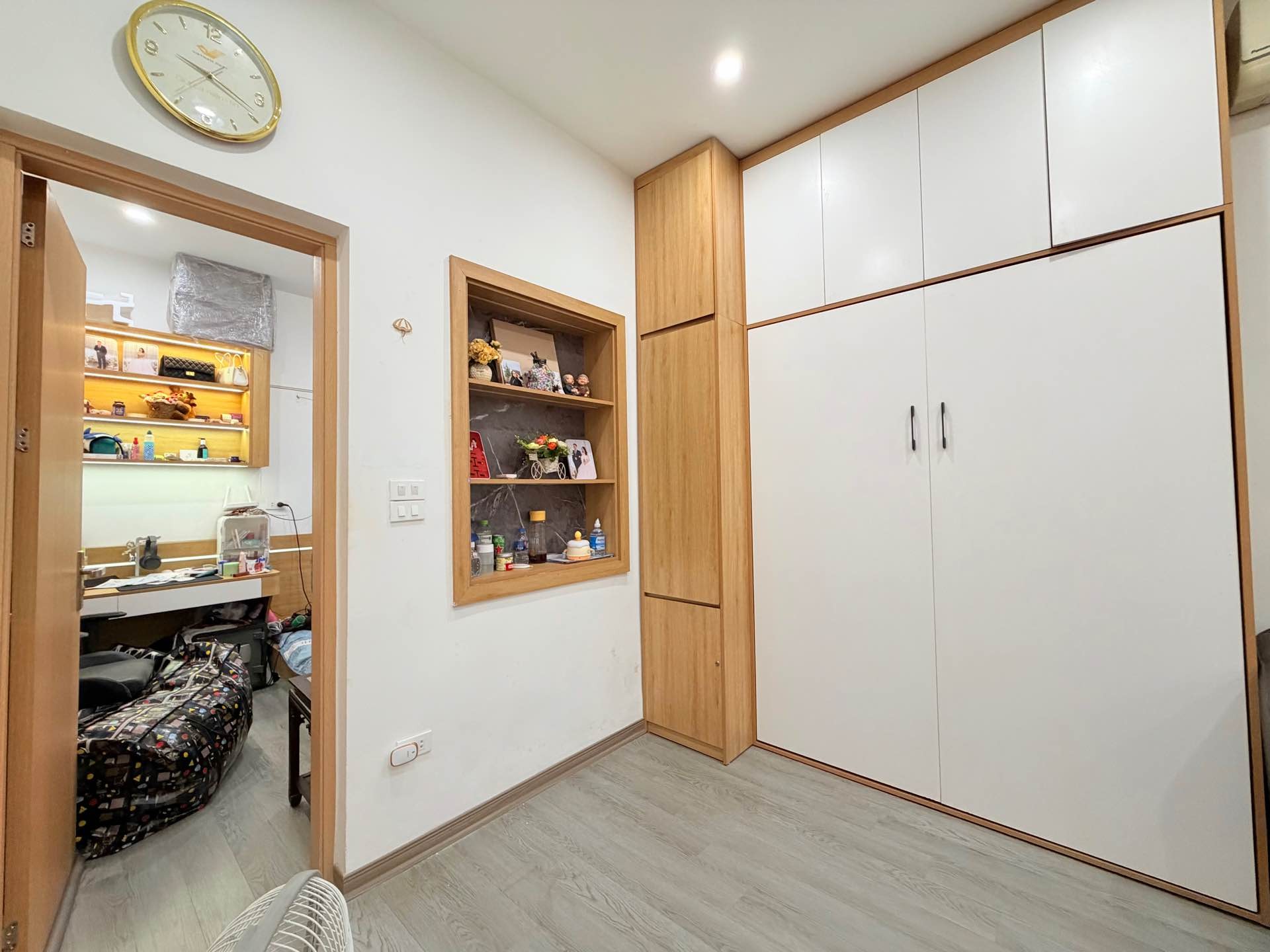 Bán nhà Nguyễn Khoái - diện tích 22m2 1 tầng - nhỏ tiền, nội thất đầy đủ - giá 3,25 tỷ