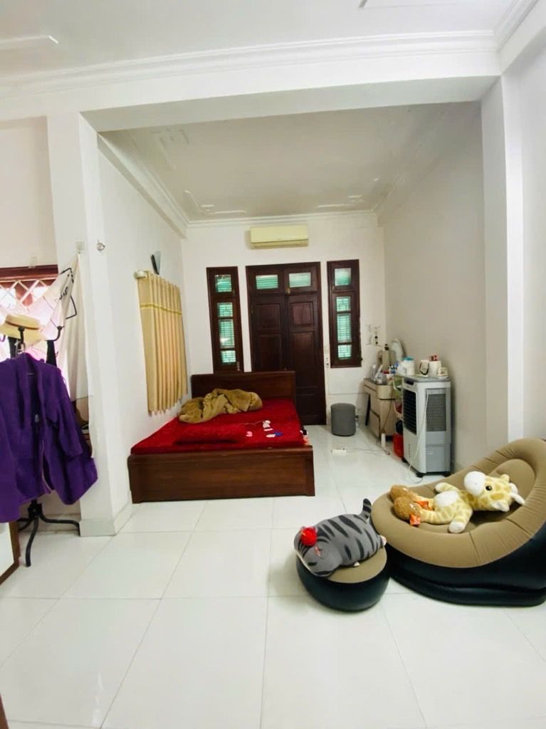 Bán nhà Tân Mai - diện tích 83m2 4 tầng - Ô tô đỗ cửa - giá 25 tỷ