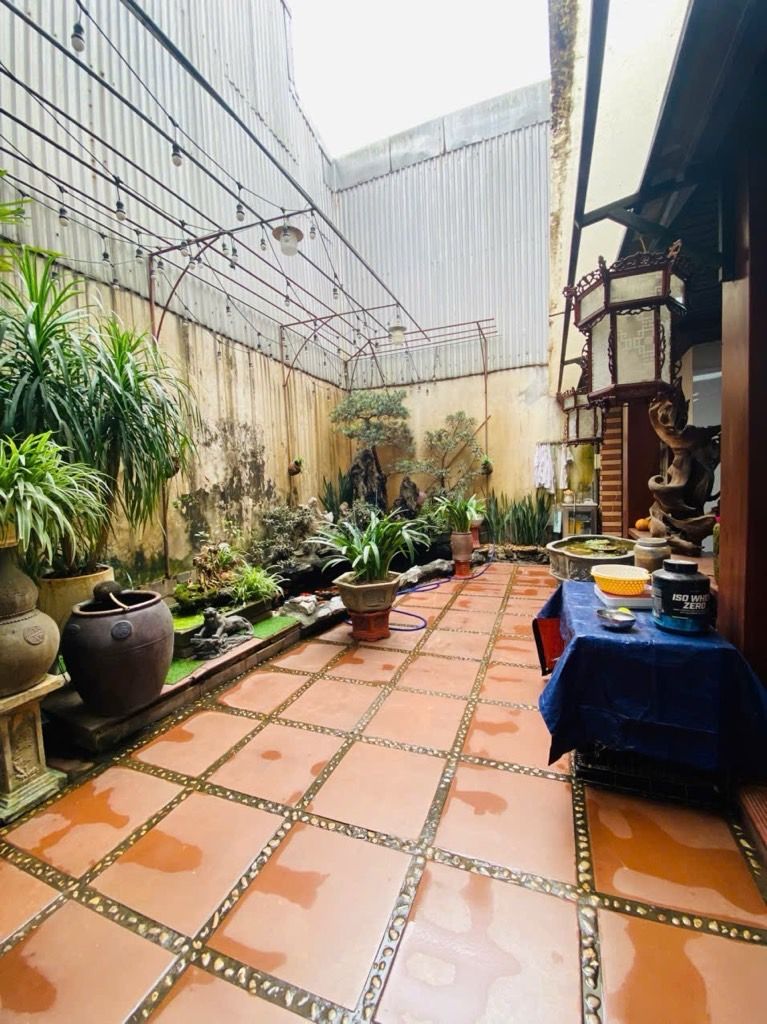 Bán nhà Tân Mai - diện tích 83m2 4 tầng - Ô tô đỗ cửa - giá 25 tỷ