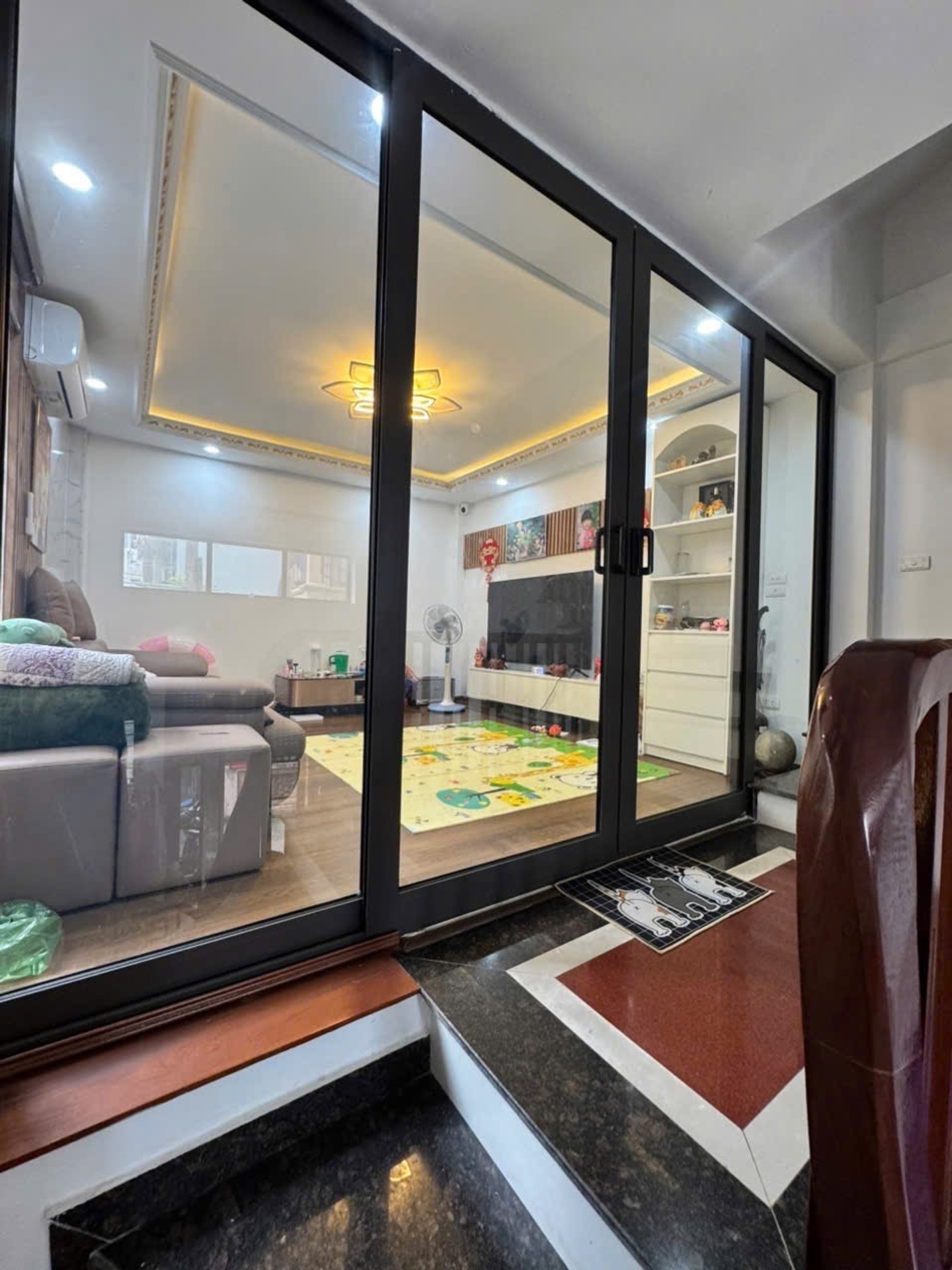 Bán nhà Bằng Liệt - diện tích 44m2 5 tầng - Lô góc 2 mặt thoáng - giá 9,68 tỷ