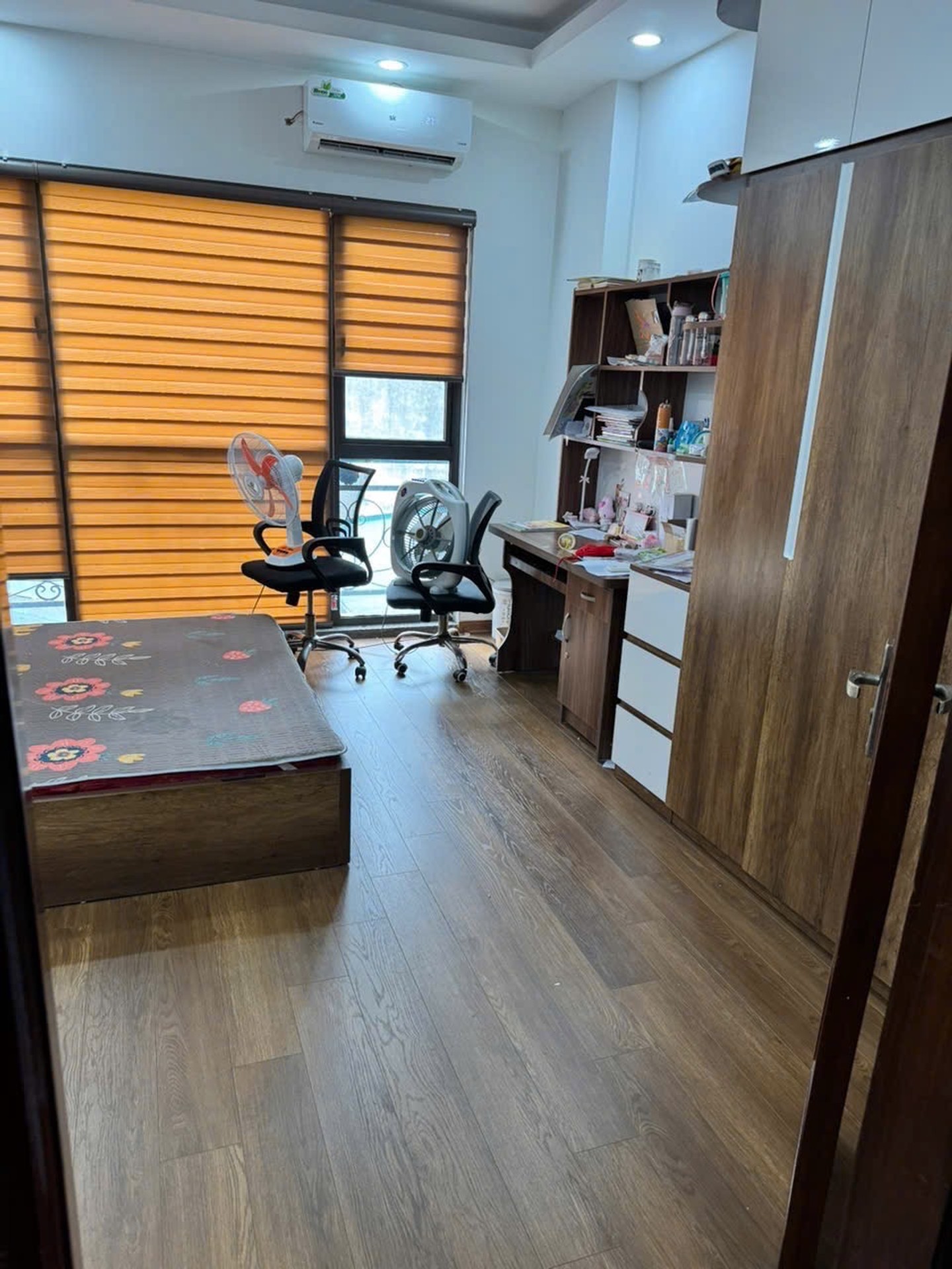 Bán nhà Bằng Liệt - diện tích 44m2 5 tầng - Lô góc 2 mặt thoáng - giá 9,68 tỷ