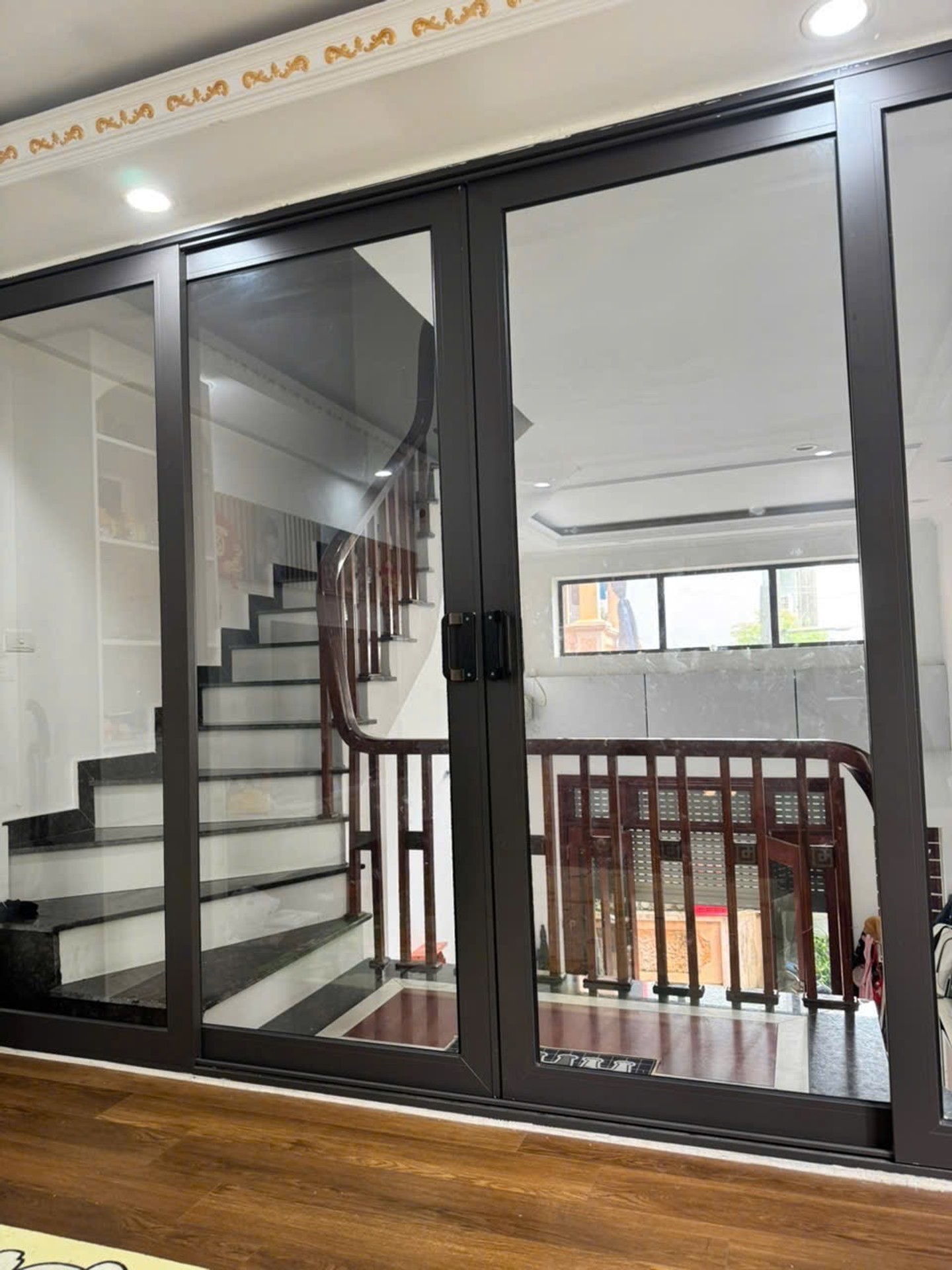 Bán nhà Bằng Liệt - diện tích 44m2 5 tầng - Lô góc 2 mặt thoáng - giá 9,68 tỷ