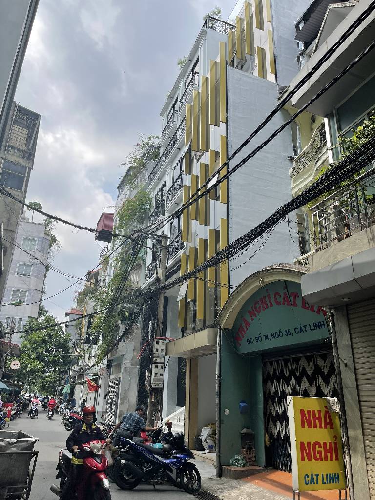 Bán nhà Cát Linh - diện tích 52m2 7 tầng - Mặt ngõ ô tô tránh - giá 26 tỷ