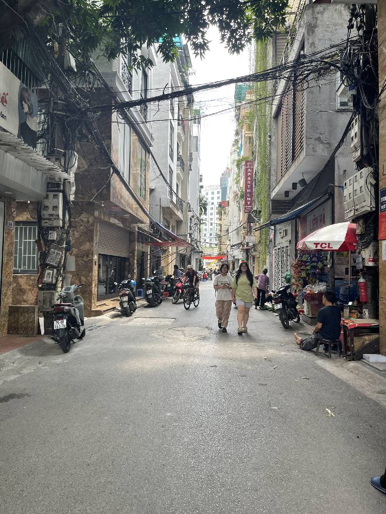 Bán nhà Cát Linh - diện tích 52m2 7 tầng - Mặt ngõ ô tô tránh - giá 26 tỷ