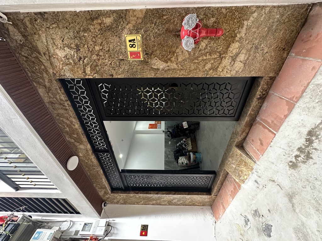 Bán nhà Đường Láng - diện tích 70m2 7 tầng - SIÊU PHẨM CCMN - giá 25,5 tỷ