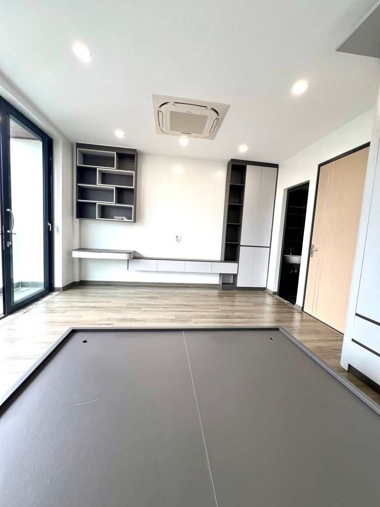 Bán nhà Đê Trần Khát Chân - diện tích 78m2 5 tầng - Gara ô tô, thang máy - giá 28,5 tỷ