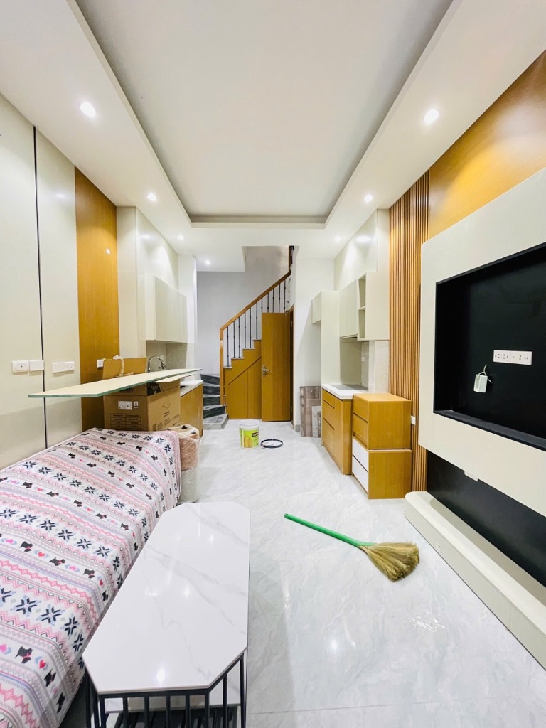 Bán nhà Mai Hắc Đế - diện tích 52m2 3 tầng - Nhà đẹp thiết kế hiện đại - giá 9,98 tỷ