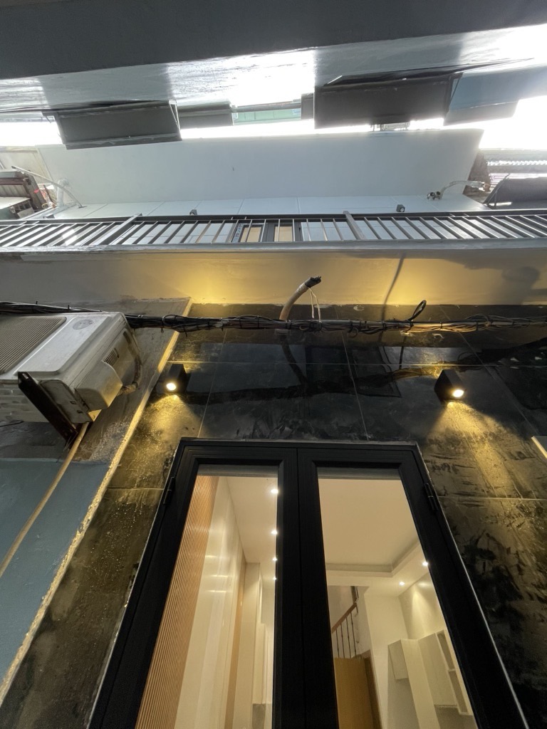 Bán nhà Mai Hắc Đế - diện tích 52m2 3 tầng - Nhà đẹp thiết kế hiện đại - giá 9,98 tỷ