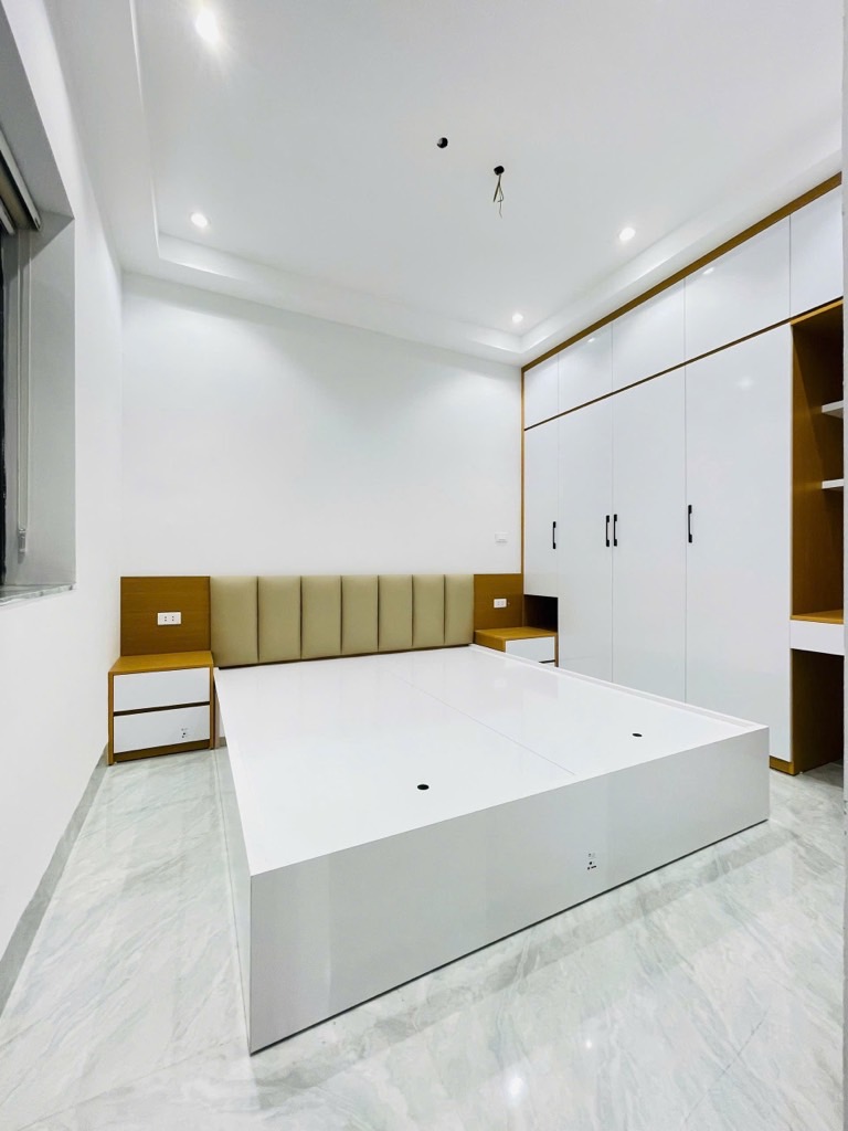 Bán nhà Mai Hắc Đế - diện tích 52m2 3 tầng - Nhà đẹp thiết kế hiện đại - giá 9,98 tỷ