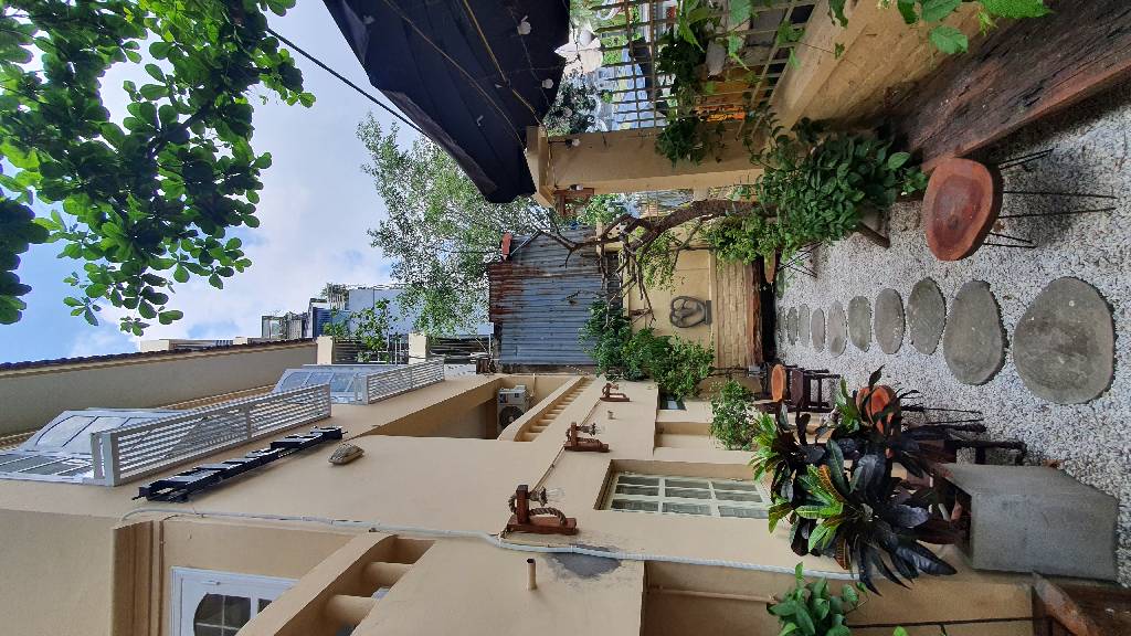 Bán nhà Hoàng Cầu - diện tích 163m2 5 tầng - LÔ GÓC - giá 38 tỷ