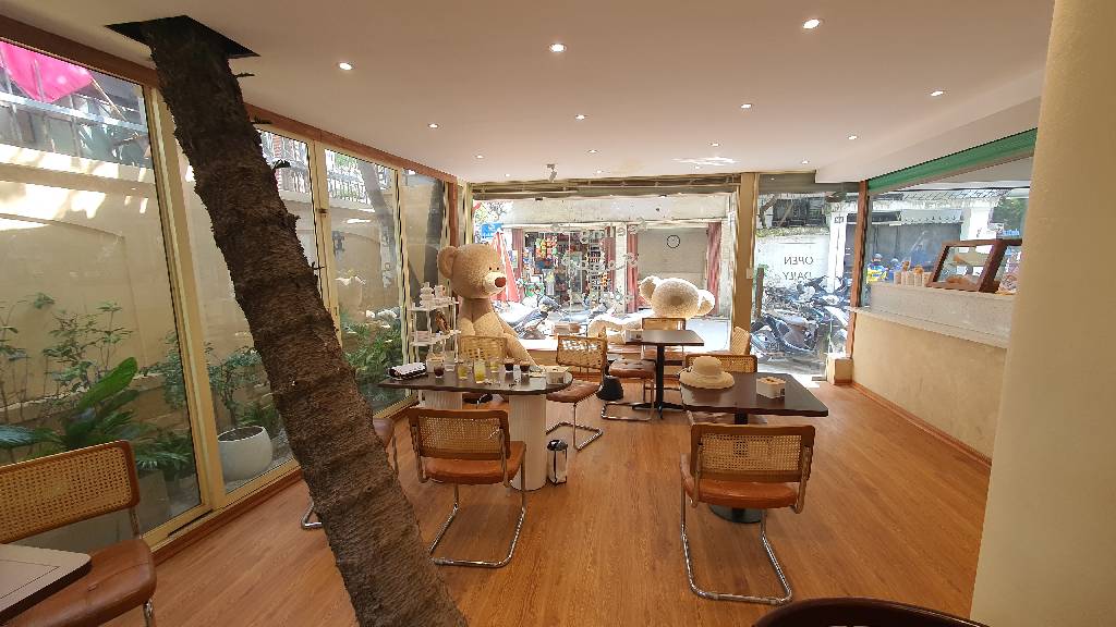 Bán nhà Hoàng Cầu - diện tích 163m2 5 tầng - LÔ GÓC - giá 38 tỷ