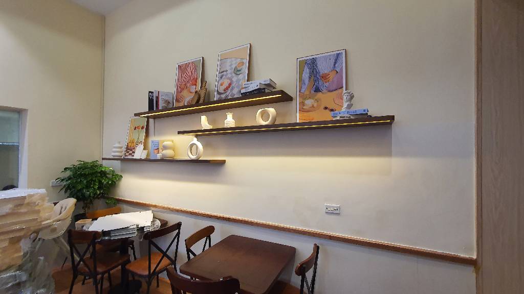 Bán nhà Hoàng Cầu - diện tích 163m2 5 tầng - LÔ GÓC - giá 38 tỷ