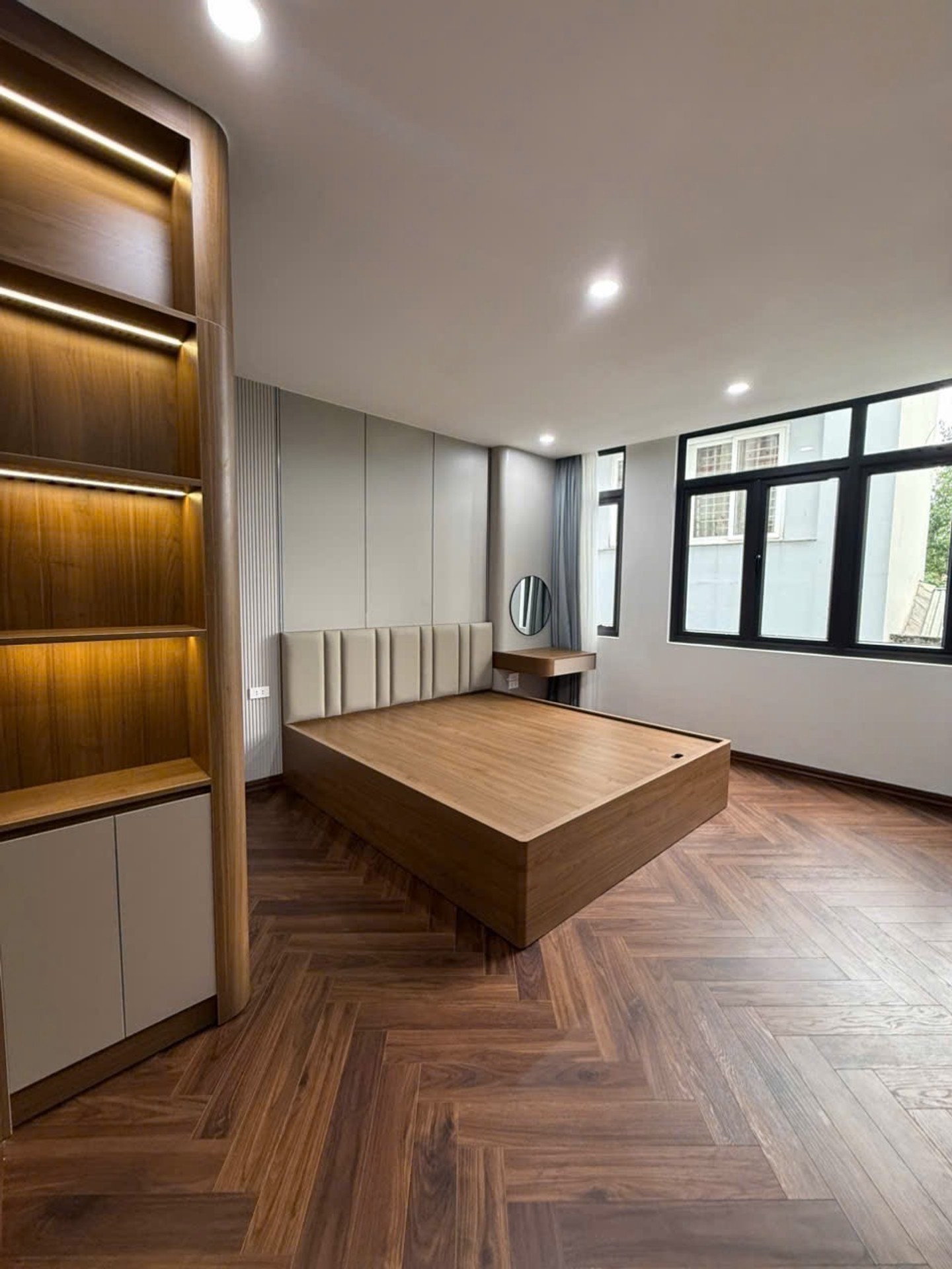 Bán nhà Bạch Mai - diện tích 39m2 6 tầng - Lô góc cực thoáng - giá 13,9 tỷ