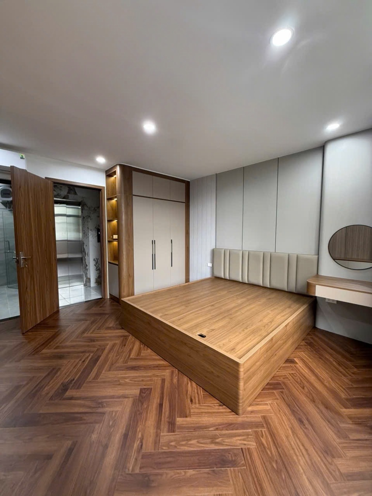 Bán nhà Bạch Mai - diện tích 39m2 6 tầng - Lô góc cực thoáng - giá 13,9 tỷ