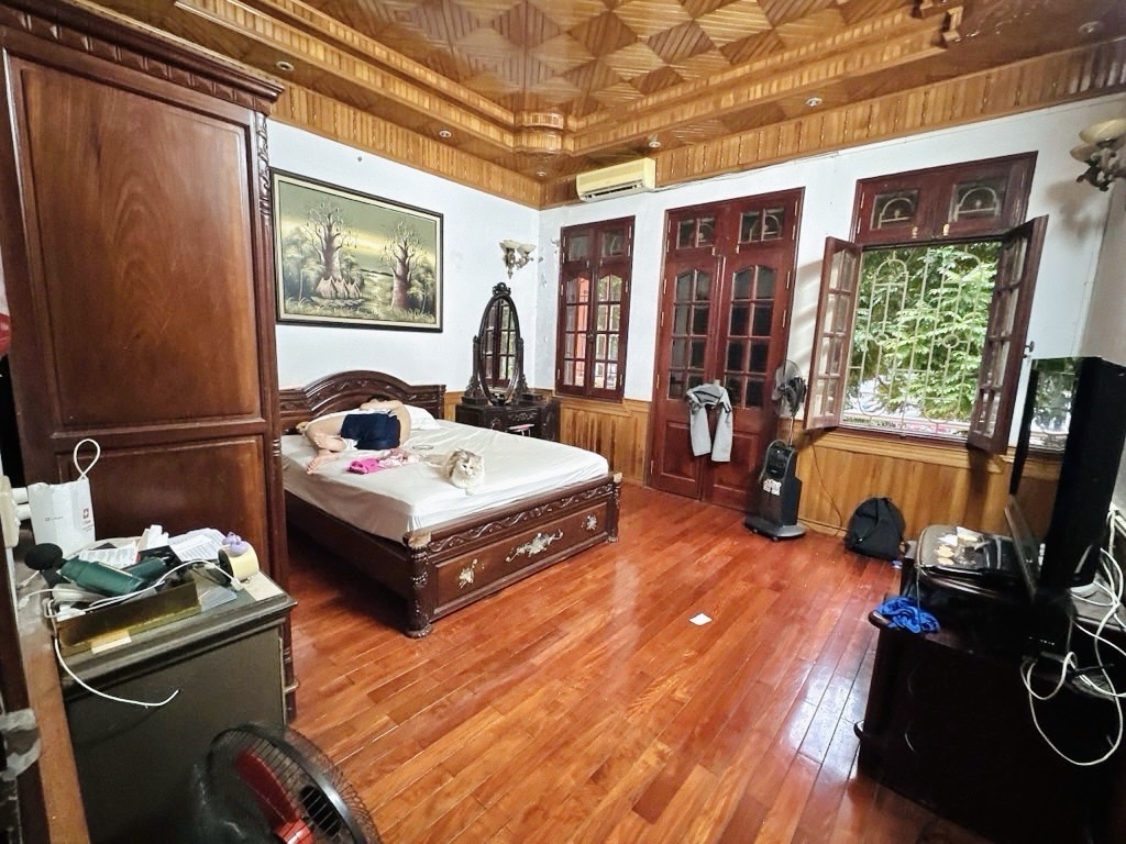 Bán nhà Nguyễn Bá Khoản - diện tích 84m2 4 tầng - ô tô tránh - giá 45,5 tỷ