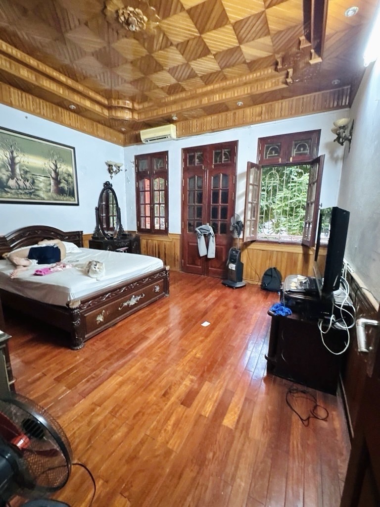 Bán nhà Nguyễn Bá Khoản - diện tích 84m2 4 tầng - ô tô tránh - giá 45,5 tỷ