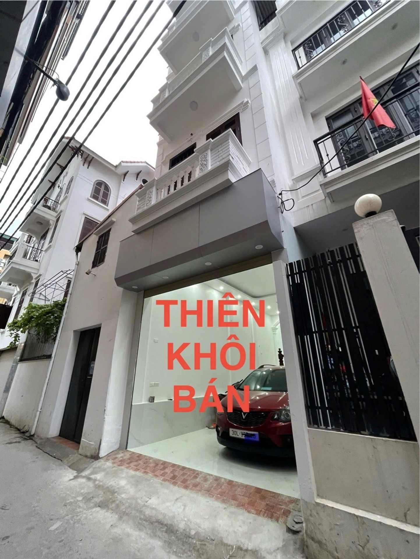 Bán nhà Hoàng Mai - diện tích 45m2 4 tầng - Ô tô đỗ trong nhà - giá 12 tỷ