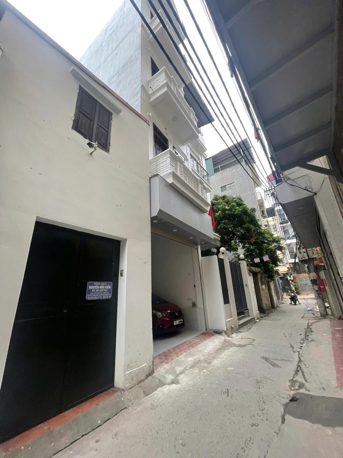 Bán nhà Hoàng Mai - diện tích 45m2 4 tầng - Ô tô đỗ trong nhà - giá 12 tỷ