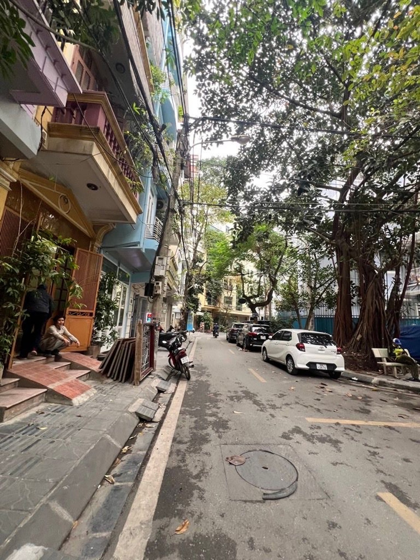 Bán nhà B4 - diện tích 43m2 5 tầng - Mặt ô tô, kinh doanh - giá 20 tỷ