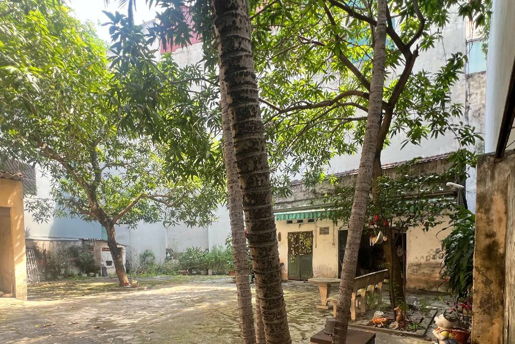 Bán nhà Vương Thừa Vũ - diện tích 136.1m2 1 tầng - Ô TÔ 7 CHỖ VÀO NHÀ - giá 43,5 tỷ