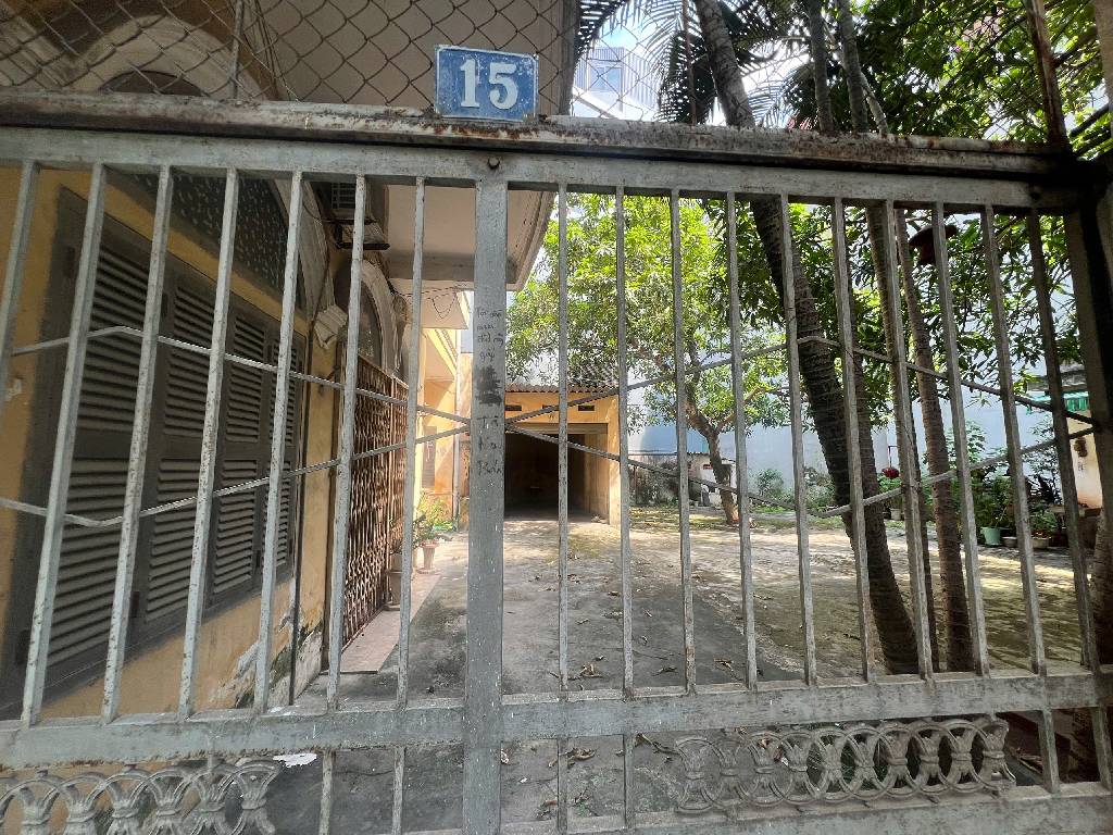 Bán nhà Vương Thừa Vũ - diện tích 136.1m2 1 tầng - Ô TÔ 7 CHỖ VÀO NHÀ - giá 43,5 tỷ