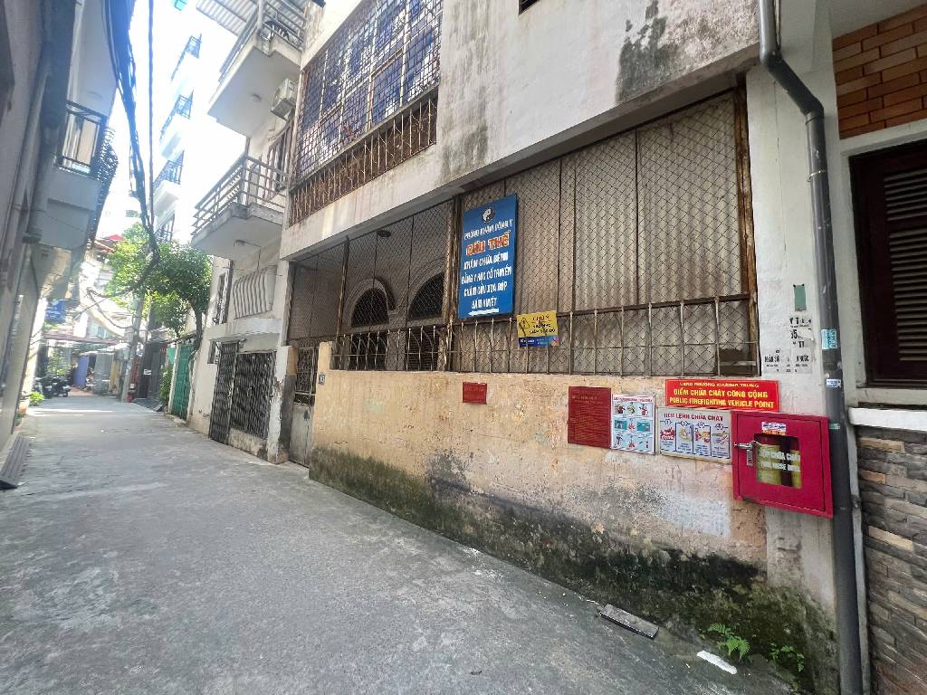 Bán nhà Vương Thừa Vũ - diện tích 136.1m2 1 tầng - Ô TÔ 7 CHỖ VÀO NHÀ - giá 43,5 tỷ