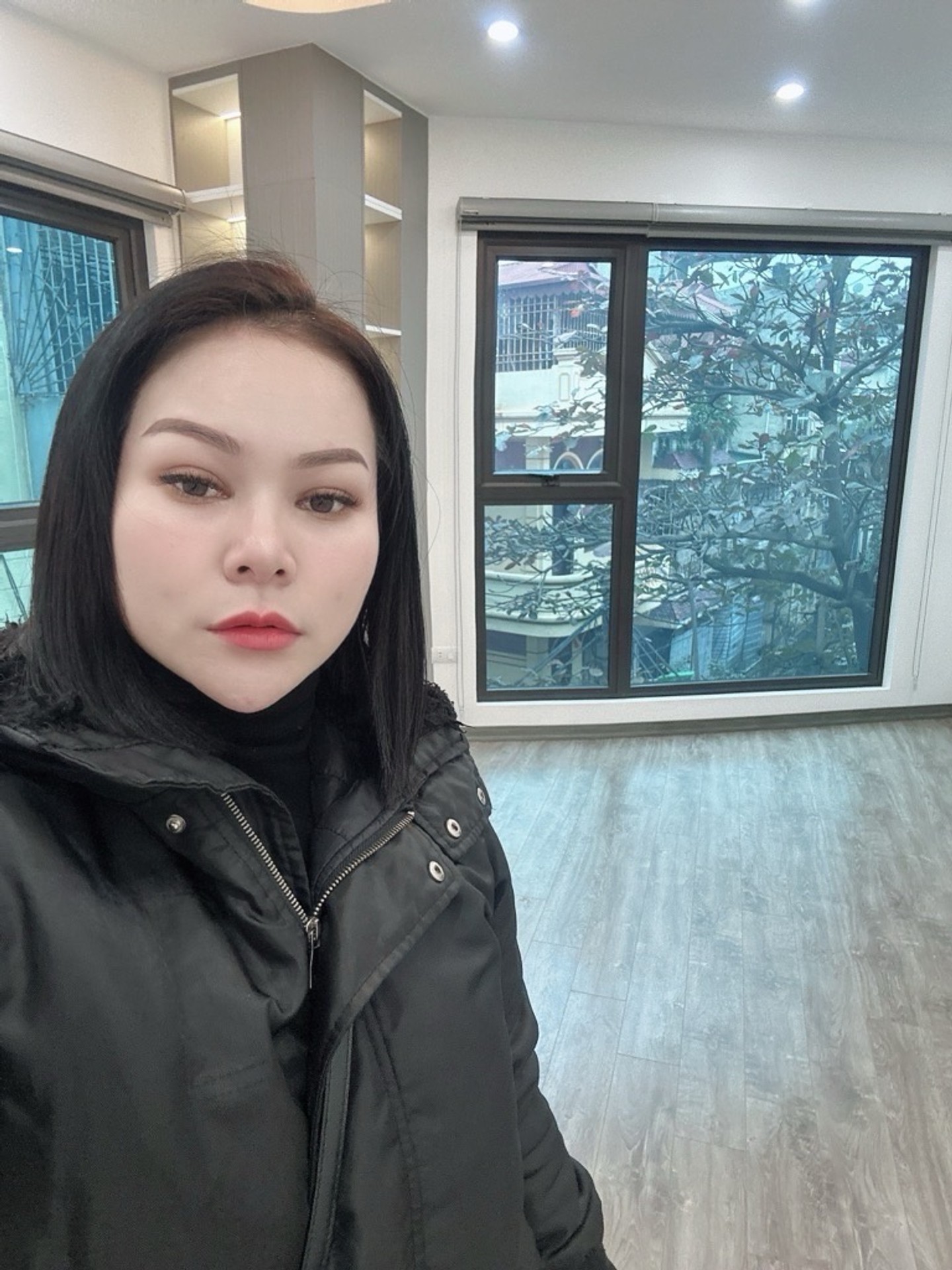 Bán nhà Kim Ngưu - diện tích 34m2 5 tầng - Ô tô tránh - giá 10,5 tỷ