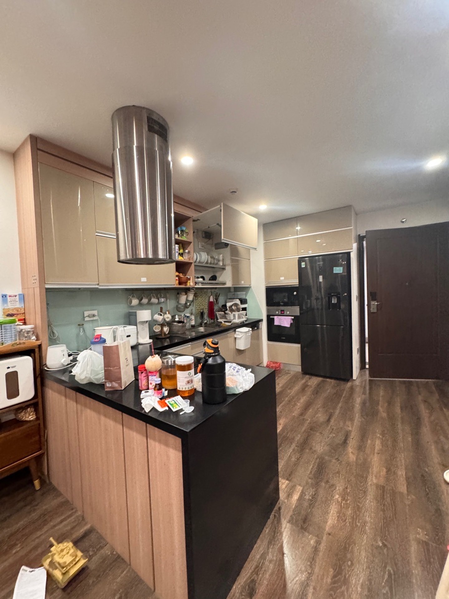 Bán nhà Lê Đại Hành - diện tích 95m2 17 tầng - Lô góc, view Vincom Bà Triệu - giá 21,8 tỷ