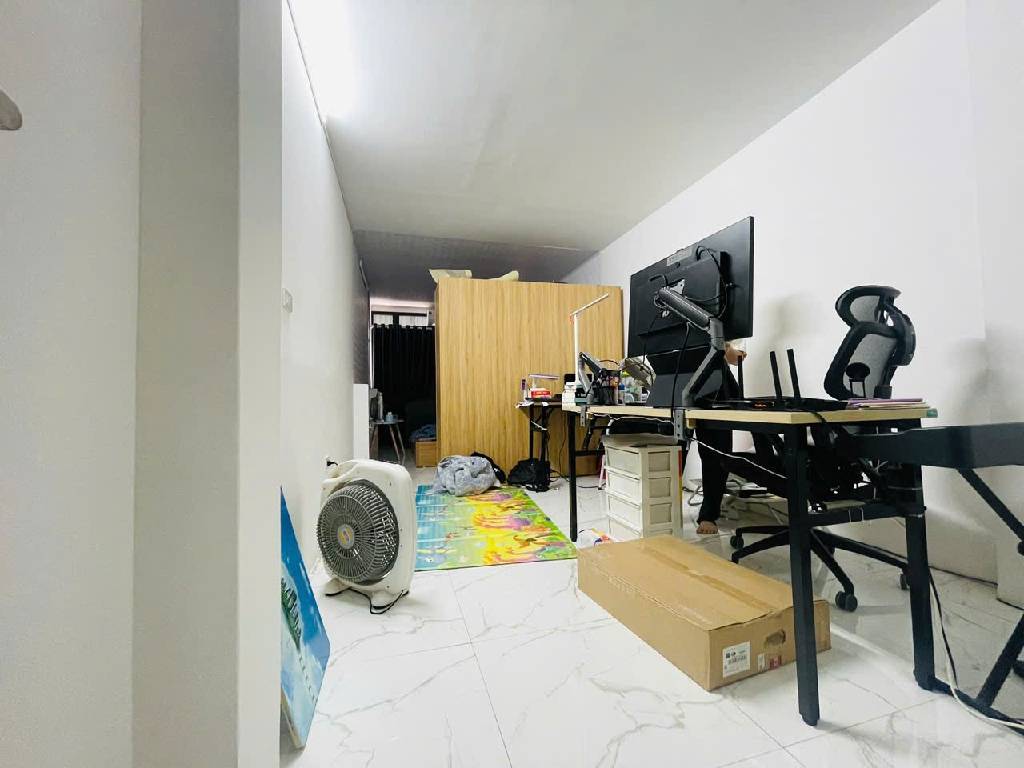 Bán nhà Đê la thành - diện tích 75m2 9 tầng - Mặt phố - giá 30,5 tỷ