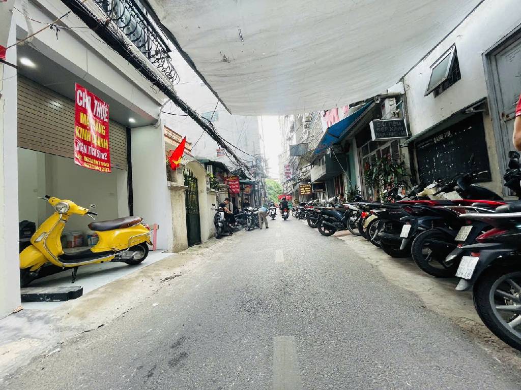 Bán nhà Đê la thành - diện tích 75m2 9 tầng - Mặt phố - giá 30,5 tỷ