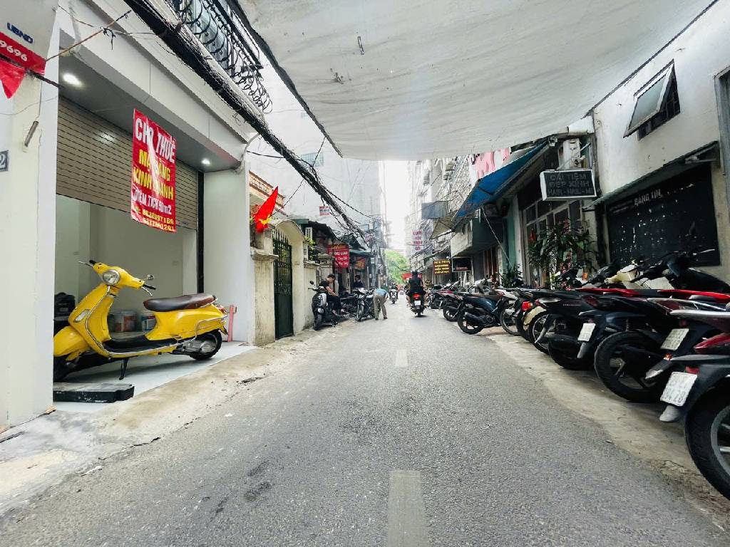 Bán nhà Đê la thành - diện tích 75m2 9 tầng - Mặt phố - giá 30,5 tỷ