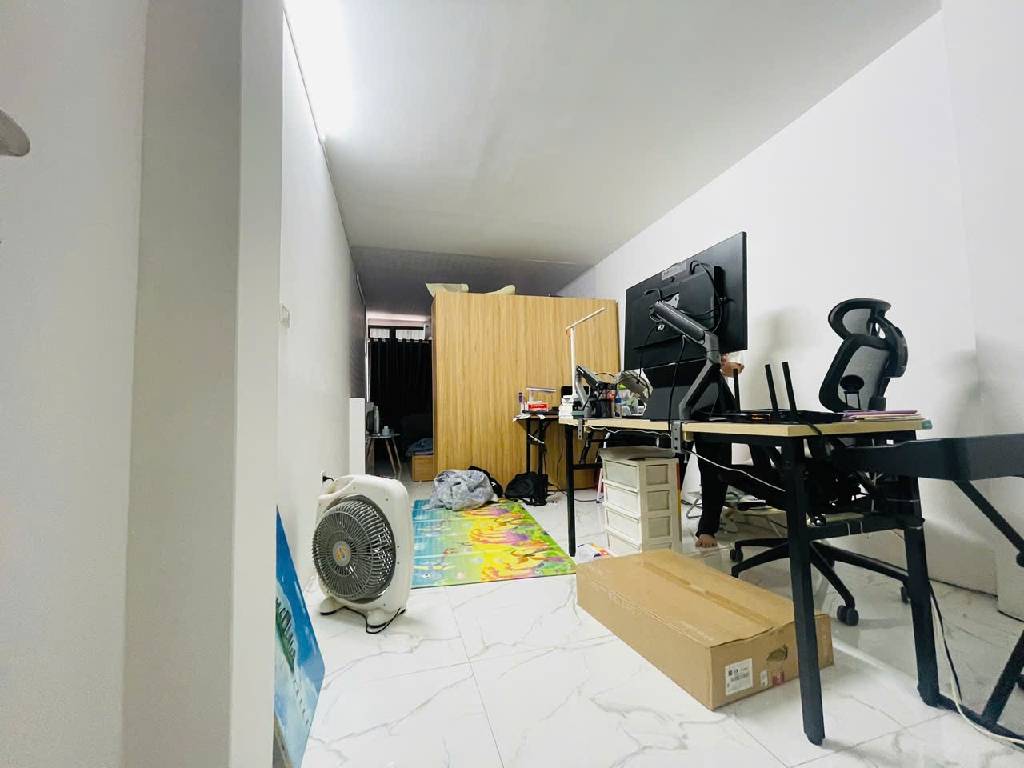 Bán nhà Đê la thành - diện tích 75m2 9 tầng - Mặt phố - giá 30,5 tỷ